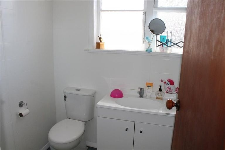 Photo of property in 20 Merton Street, Trentham, Upper Hutt, 5018