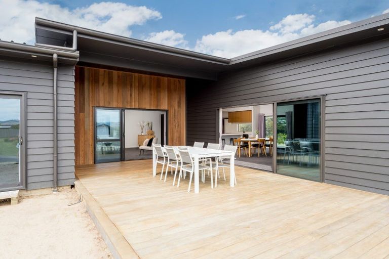 Photo of property in 53 Heathfield Drive, Mosgiel, 9024