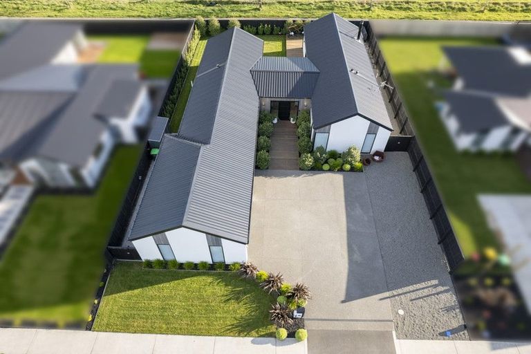 Photo of property in 105 Northmoor Boulevard, Rolleston, 7615