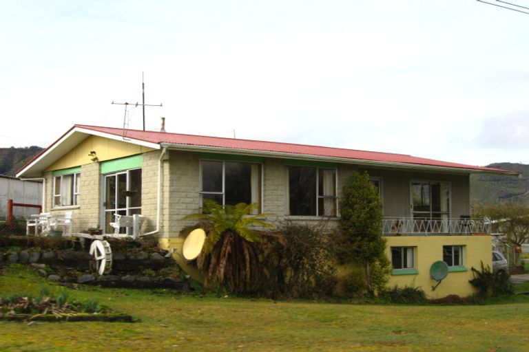 Photo of property in 7 Crampton Road, Reefton, 7830