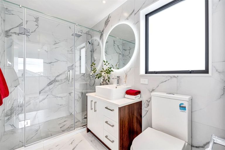 Photo of property in 51 Hikuawa Road, Flat Bush, Auckland, 2019
