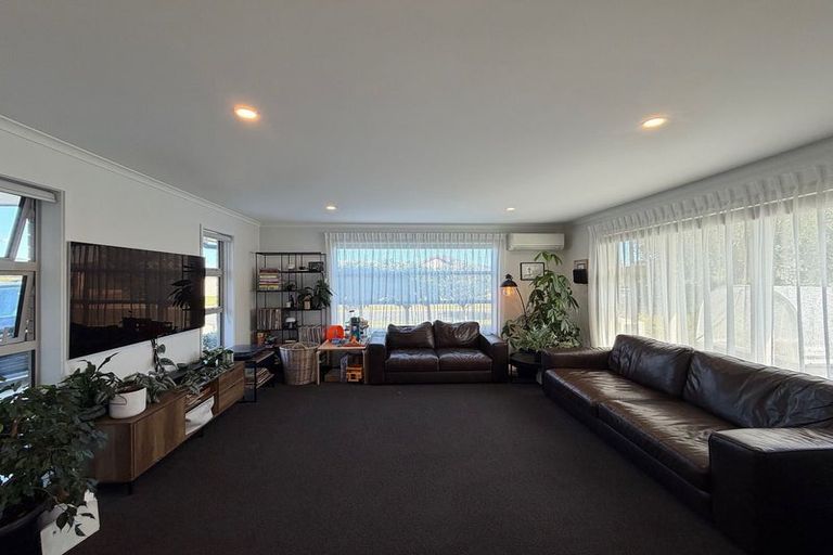 Photo of property in 3 Leet Crescent, Papamoa Beach, Papamoa, 3118