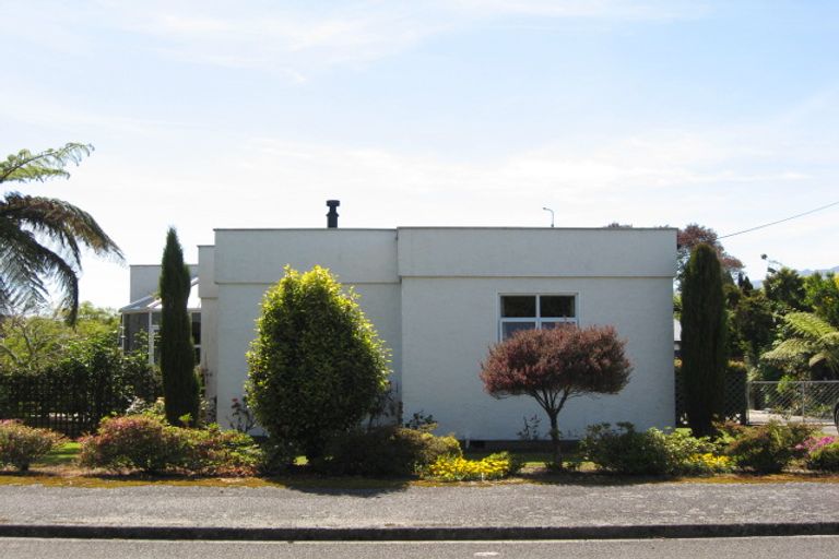 Photo of property in 24 The Esplanade, Westport, 7825