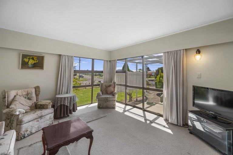 Photo of property in 32 Harold Holt Avenue, Onekawa, Napier, 4110