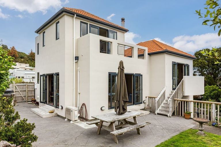 Photo of property in 11 Glengavel Grove, Papakowhai, Porirua, 5024