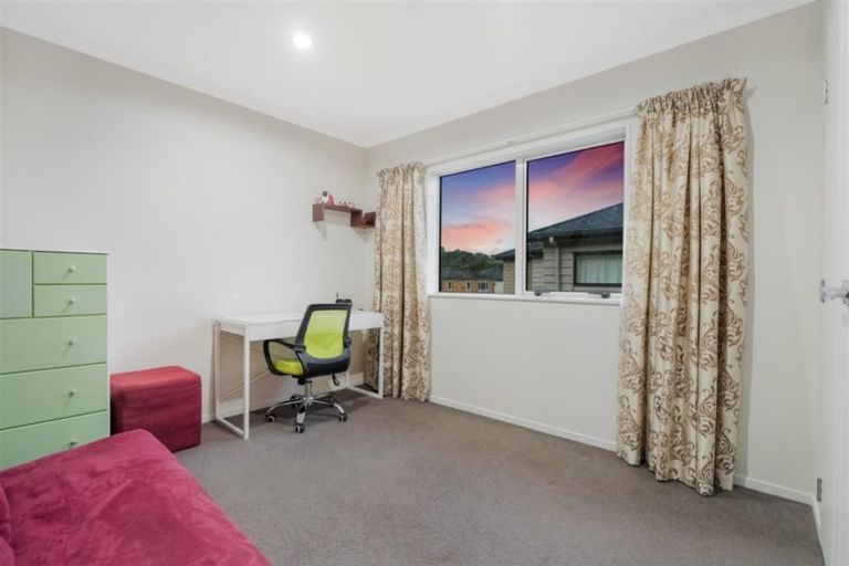 Photo of property in 1 Conti Drive, Flat Bush, Auckland, 2019