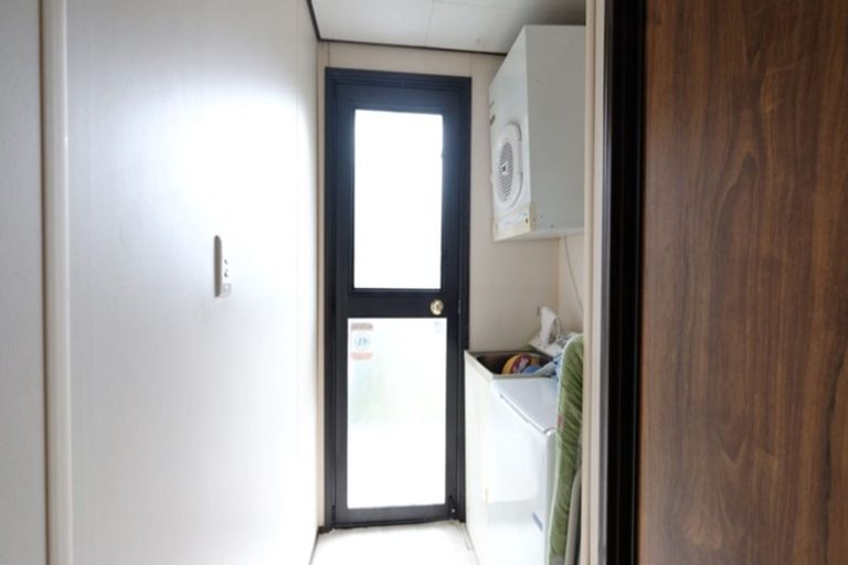 Photo of property in 3/9 Ireland Place, Ranui, Auckland, 0612