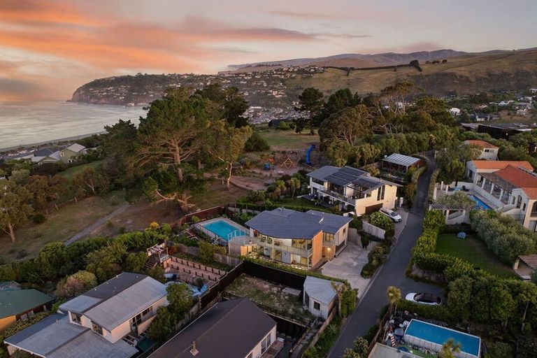 Photo of property in 69a Panorama Road, Clifton, Christchurch, 8081