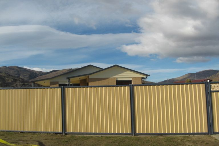 Photo of property in 2 Junction Court, Cromwell, 9310