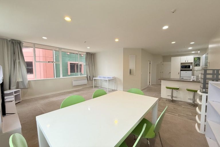 Photo of property in Terrace Tower Apartments, 8b/126 The Terrace, Wellington Central, Wellington, 6011