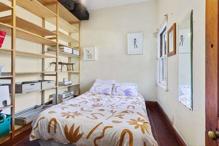 Photo of property in 25 Wright Street, Mount Cook, Wellington, 6021