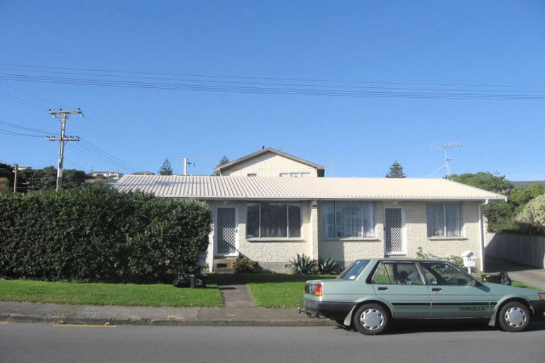 Photo of property in 14b Richard Street, Titahi Bay, Porirua, 5022