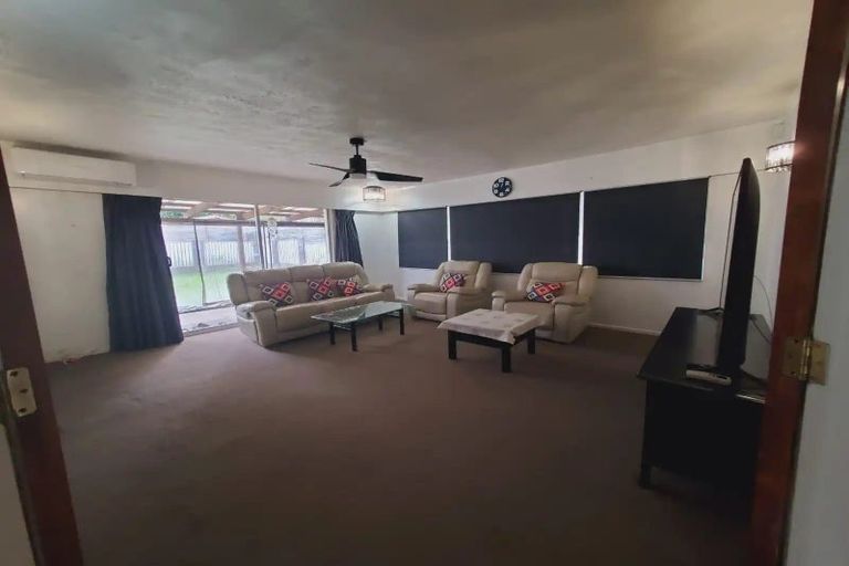 Photo of property in 18 Bellfield Road, Opaheke, Papakura, 2113