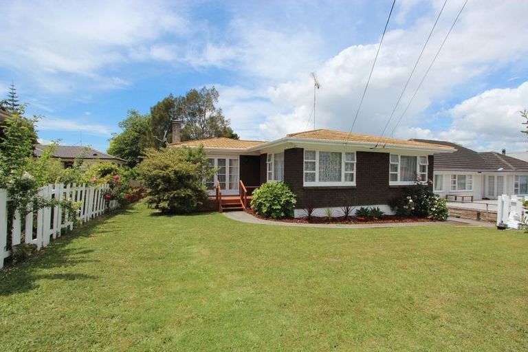 Photo of property in 3 Rimu Road, Manurewa, Auckland, 2102
