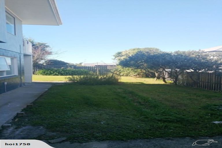 Photo of property in 2/77 Stanaway Street, Hillcrest, Auckland, 0627