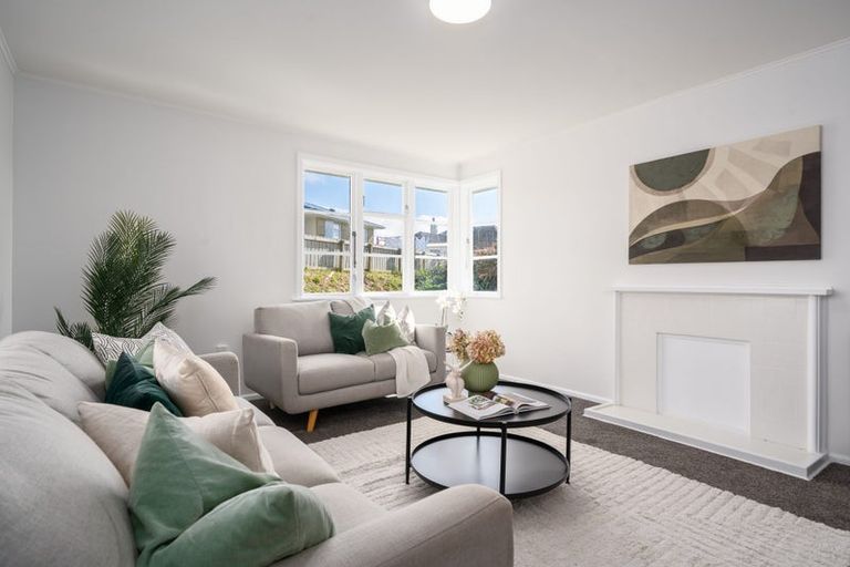 Photo of property in 35 Gloucester Street, Cannons Creek, Porirua, 5024
