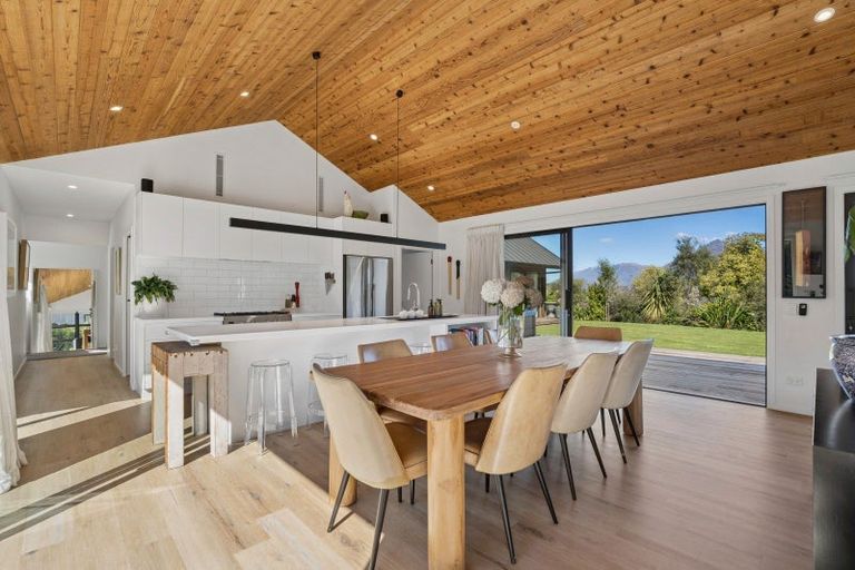 Photo of property in 4 Durness Court, Jacks Point, Queenstown, 9371