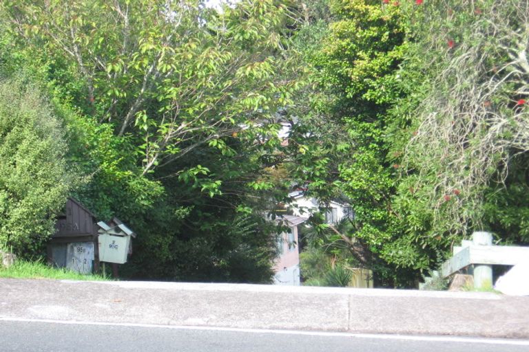 Photo of property in 2/95b Captain Scott Road, Glen Eden, Auckland, 0602
