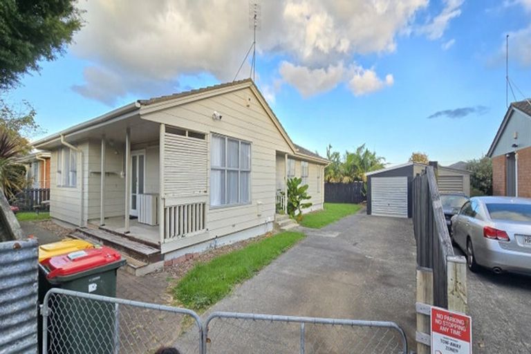 Photo of property in 87 Arimu Road, Papakura, 2110