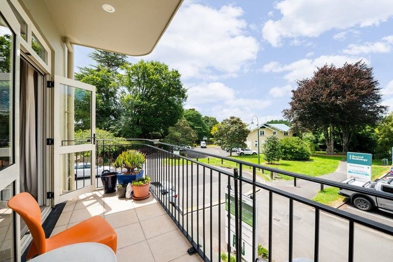 Photo of property in 1a/11 London Street, Hamilton Central, Hamilton, 3204
