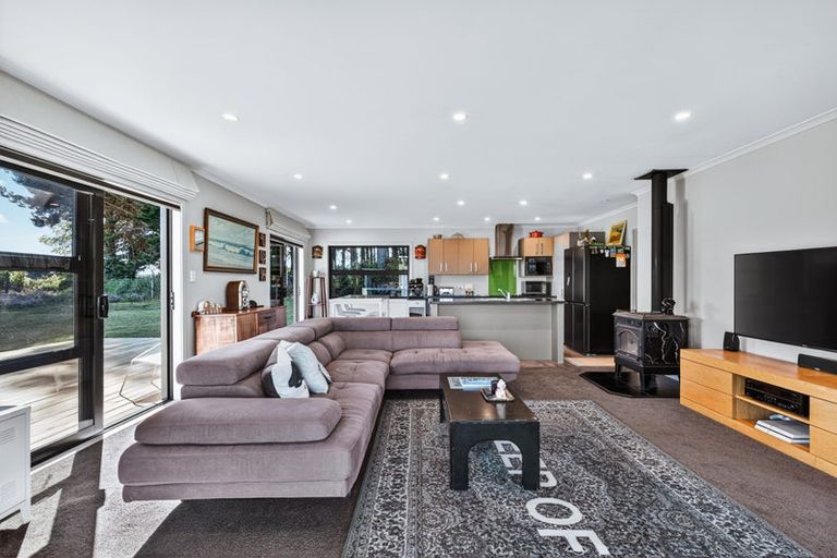 Photo of property in 18 Rangikatea Road, Omori, Turangi, 3381