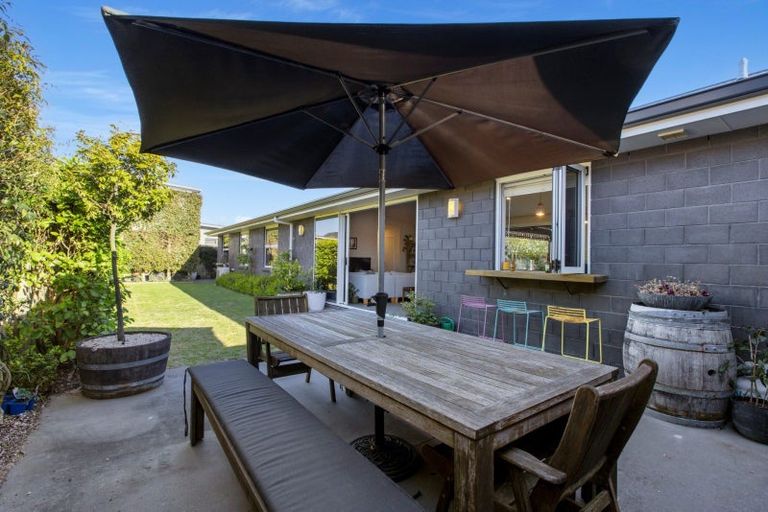 Photo of property in 95 Sandhurst Drive, Papamoa Beach, Papamoa, 3118