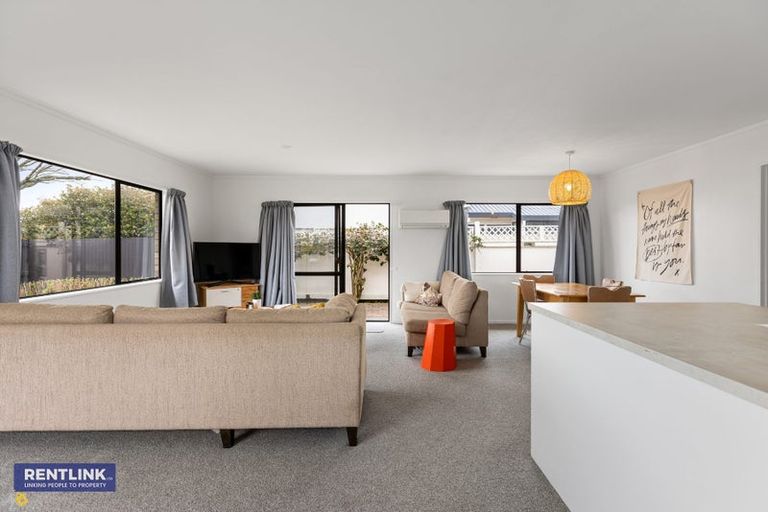 Photo of property in 42 Russley Drive, Mount Maunganui, 3116