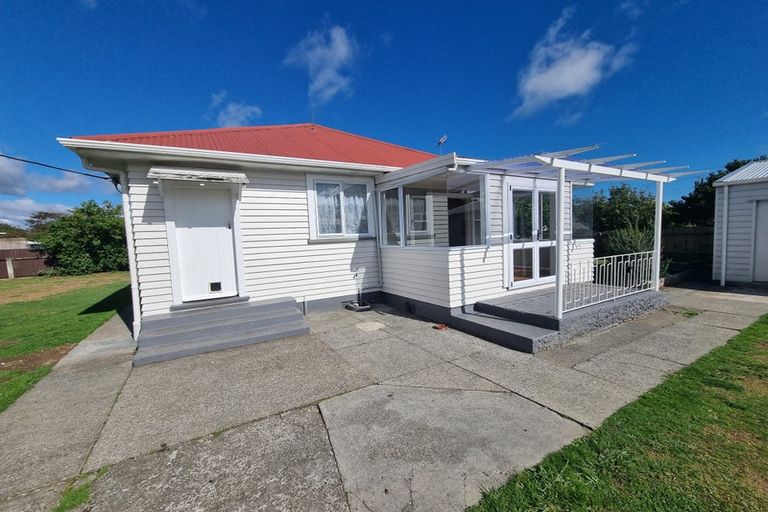 Photo of property in 122 Tiro Tiro Road, Levin, 5510