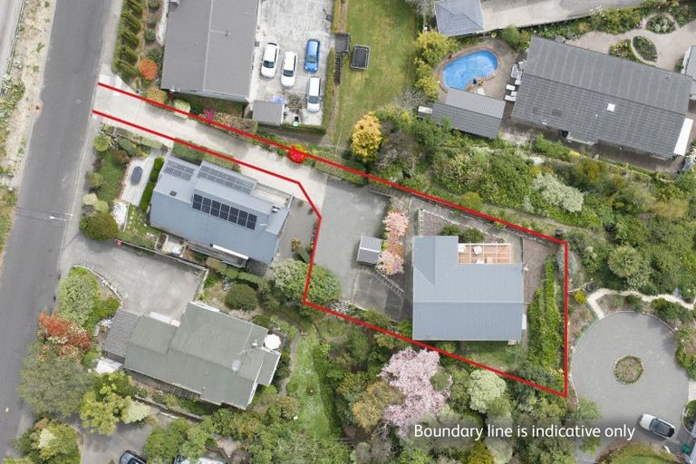 Photo of property in 11 Busby Hill, Havelock North, 4130