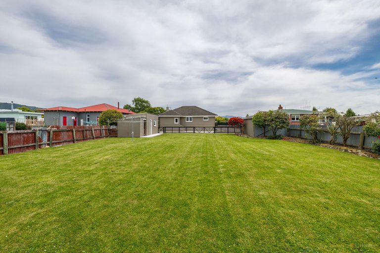 Photo of property in 51 Rhodes Street, Waimate, 7924
