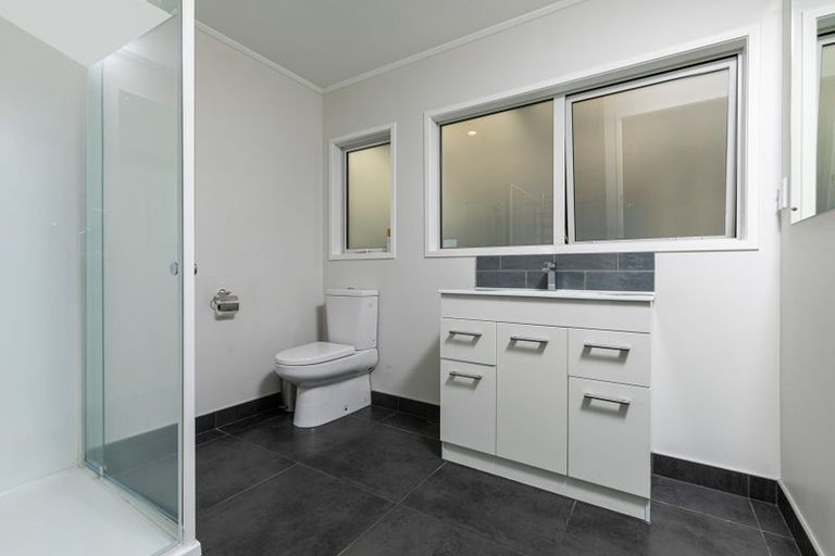 Photo of property in 1 Luanda Drive, Ranui, Auckland, 0612