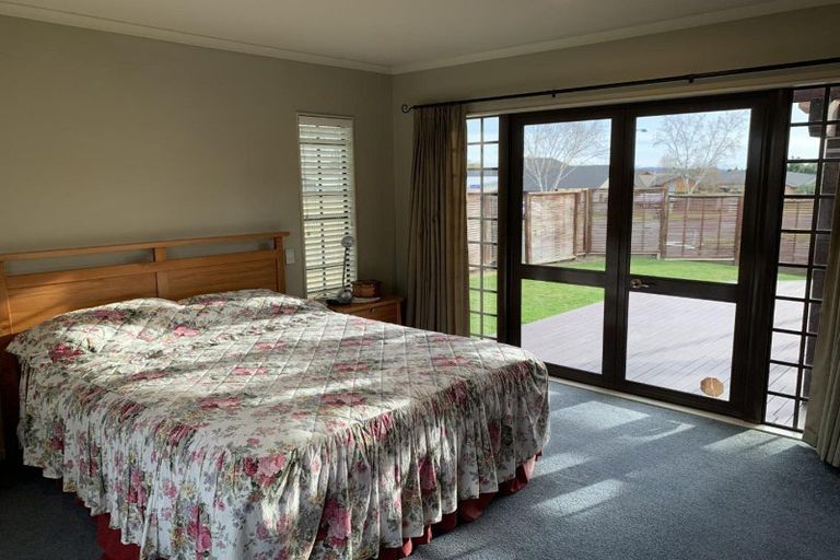 Photo of property in 2 Stratford Place, Huntington, Hamilton, 3210