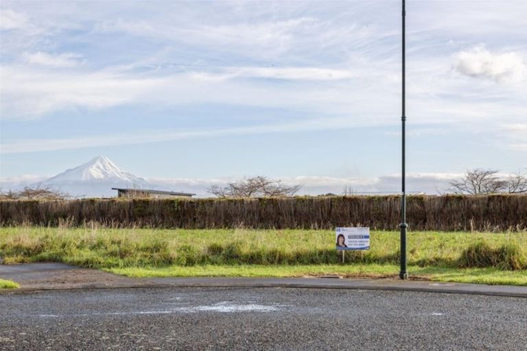 Photo of property in 15 Kia Marea Close, Hawera, 4610