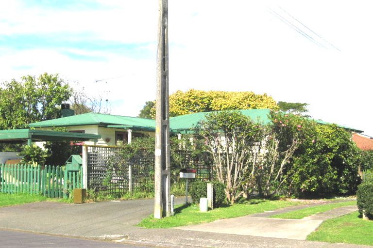 Photo of property in 1/15 Richard Avenue, Bucklands Beach, Auckland, 2014