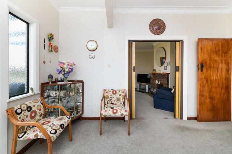 Photo of property in 25 Puriri Terrace, Roslyn, Palmerston North, 4414