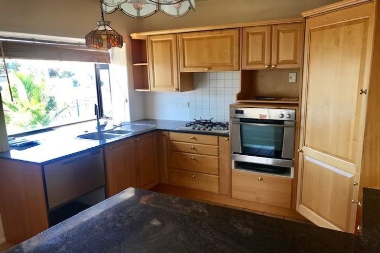 Photo of property in 1/4 Cecil Road, Milford, Auckland, 0620