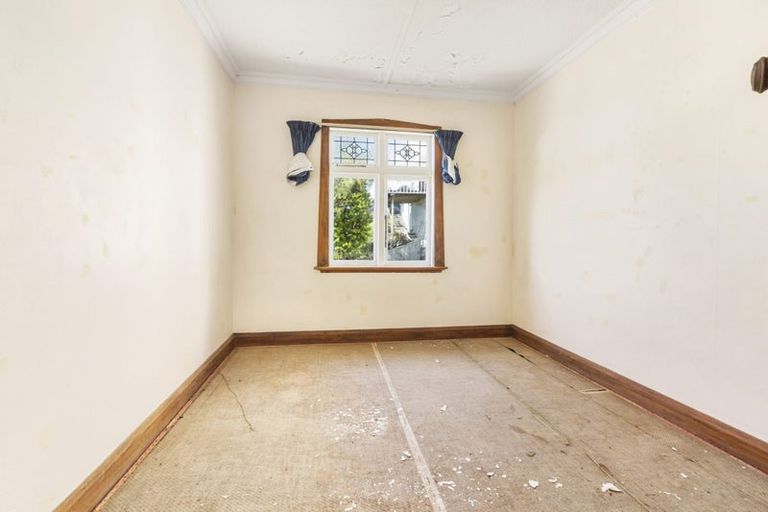 Photo of property in 70 Mitchell Street, Brooklyn, Wellington, 6021