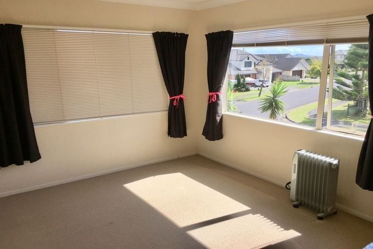 Photo of property in 50 Lansell Drive, East Tamaki Heights, Auckland, 2016