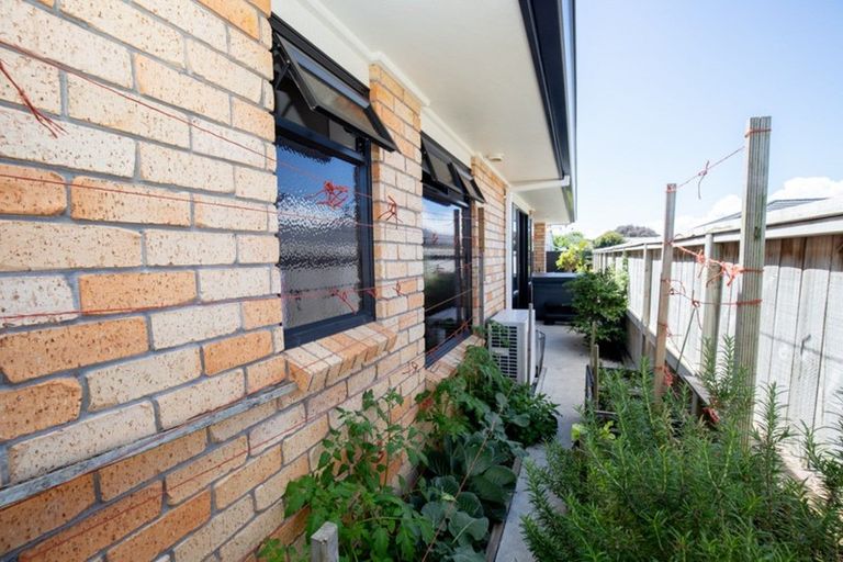Photo of property in 43a Darlington Street, Ngatea, 3503