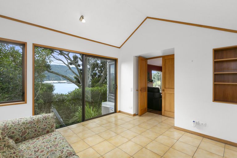Photo of property in 18 Ivanhoe Road, The Cove, Dunedin, 9077
