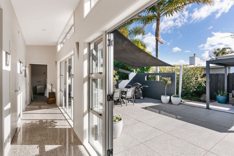 Photo of property in 22 Oriental Parade, Papamoa Beach, Papamoa, 3118