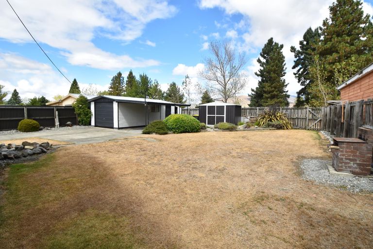 Photo of property in 42 Omahau Crescent, Twizel, 7901