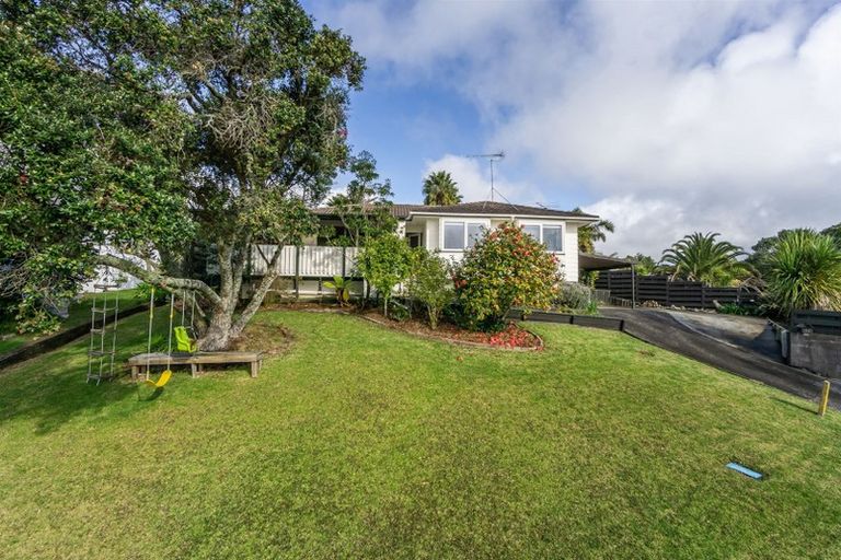Photo of property in 52 Kia Ora Road, Beach Haven, Auckland, 0626