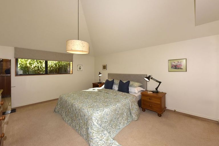 Photo of property in 12 Overdale Drive, Cashmere, Christchurch, 8022