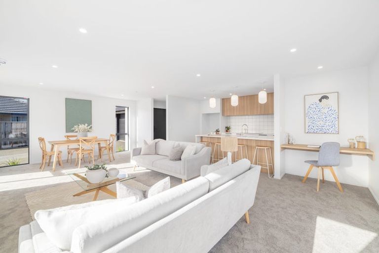 Photo of property in 9 Alex Place, Rolleston, 7614