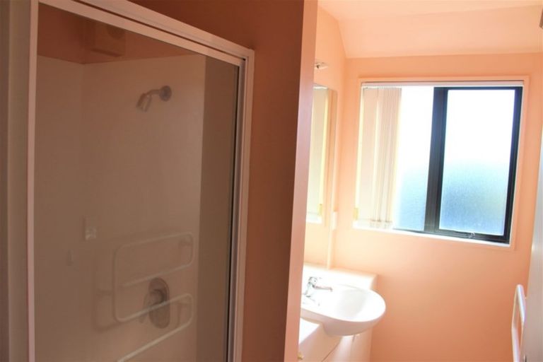 Photo of property in 74 Mandeville Street, Riccarton, Christchurch, 8011