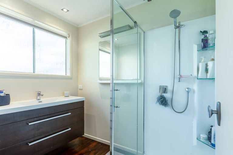 Photo of property in 4 Berne Place, Birkenhead, Auckland, 0626