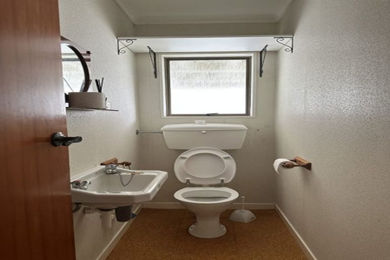 Photo of property in 10 Houston Grove, Miramar, Wellington, 6022