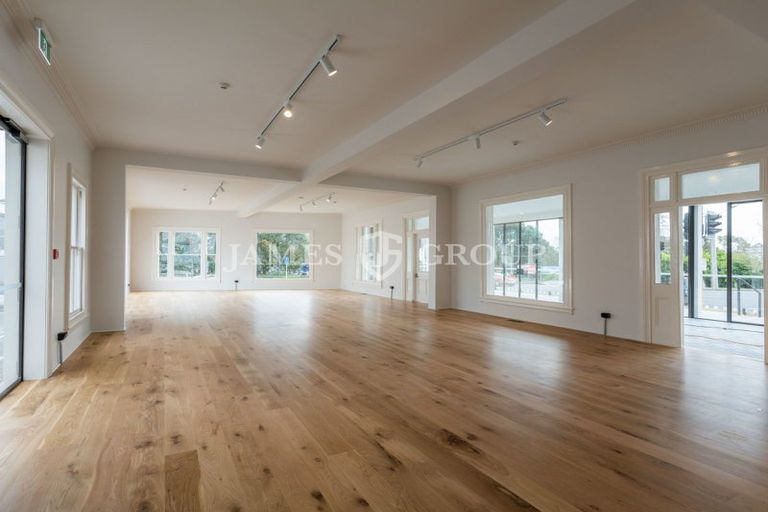 Photo of property in 44 Ponsonby Road, Karori, Wellington, 6012