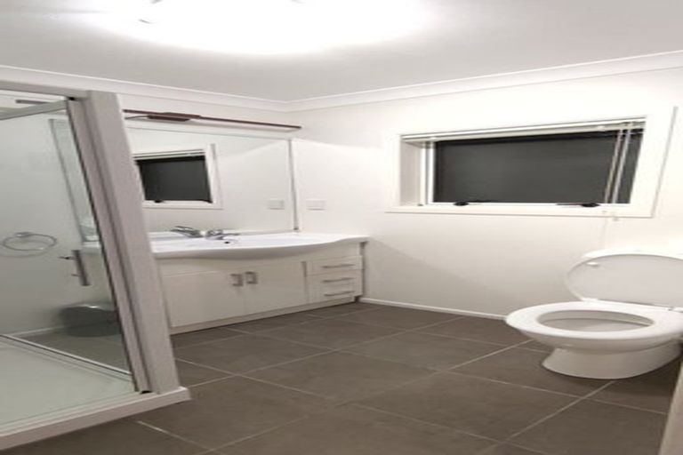 Photo of property in 4 Comber Place, Johnsonville, Wellington, 6037